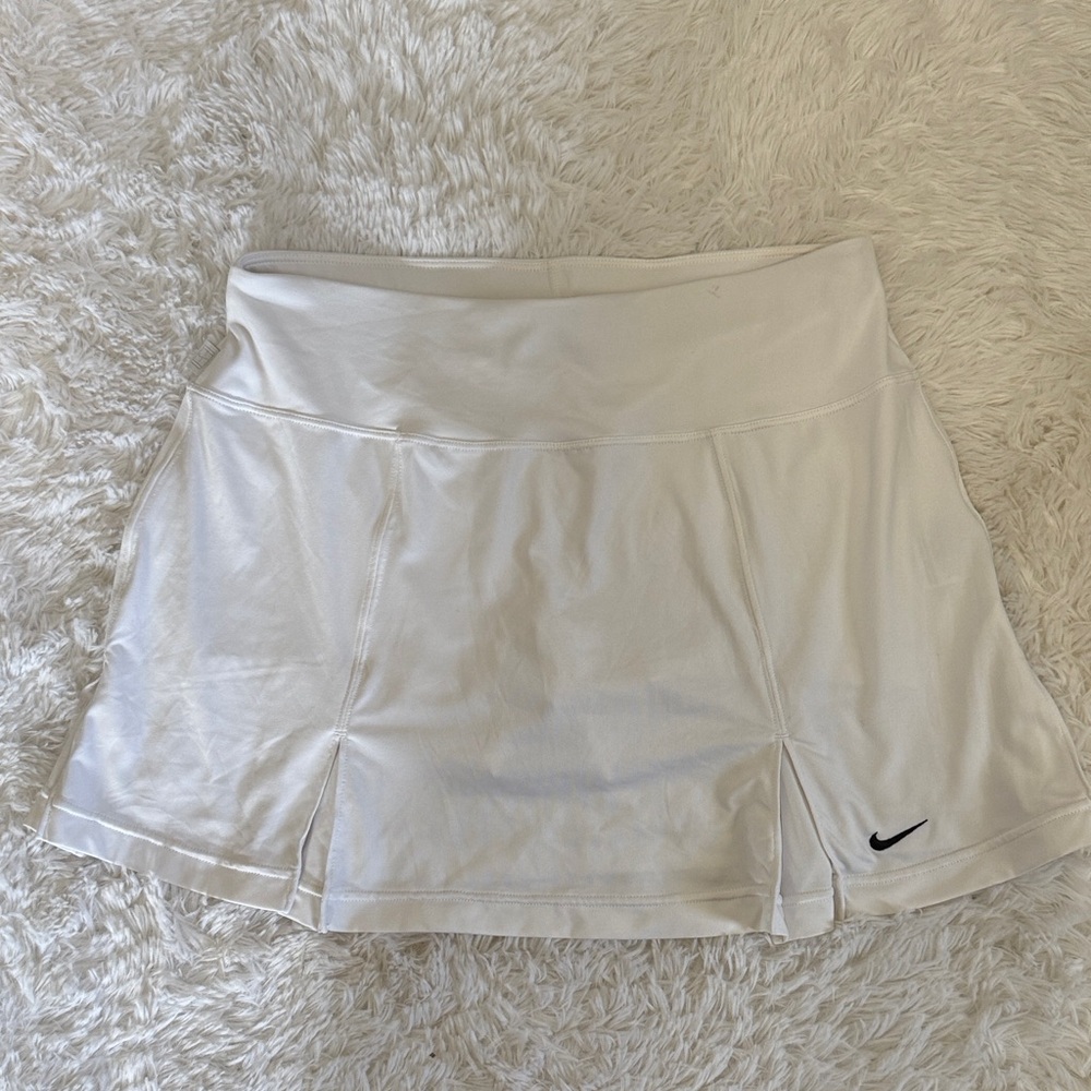 Nike Women's Classic White Skort